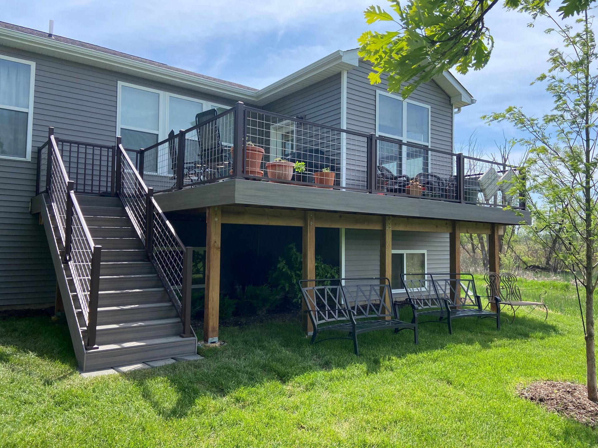 Composite Deck Builder in McHenry IL