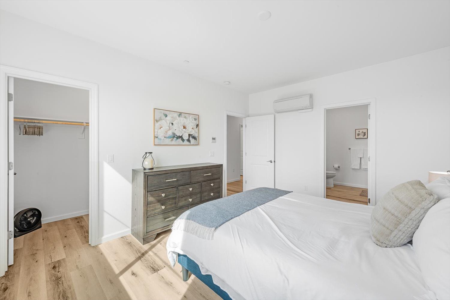 blank transparent image