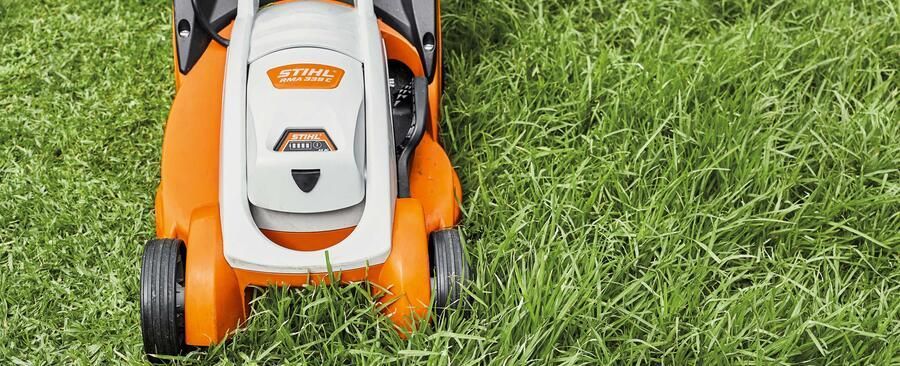 Lawn Mowers into the Grass | Moonah, Tas | Stihl Moonah