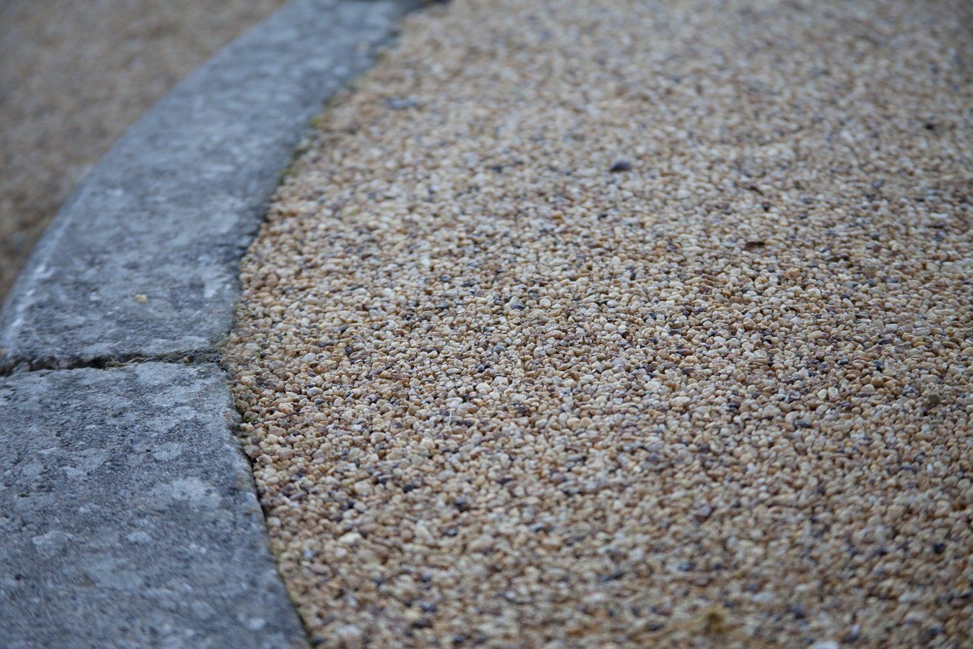 Resin bound gravel (close up)