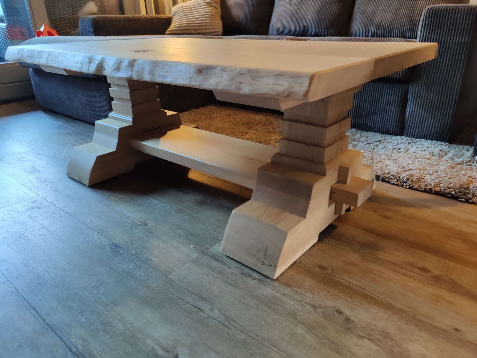 Kloostertafel op maat gemaakt