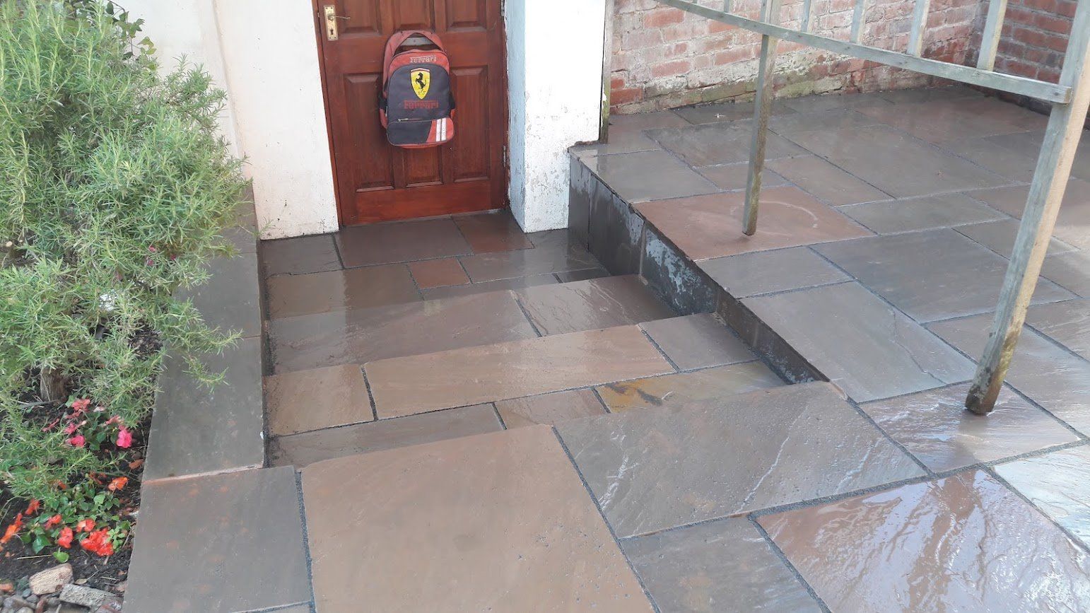 Sandstone step paving