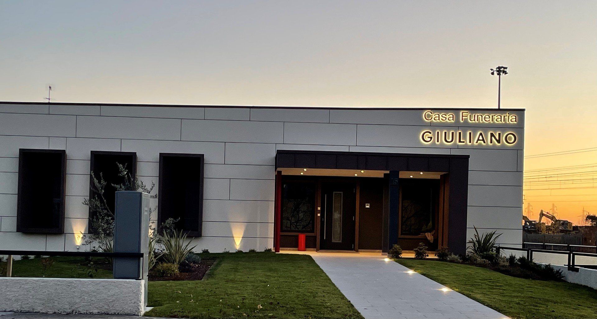 ingresso casa funeraria