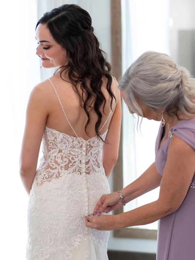 Elegant Wedding Dresses at Fresno Bridal Shop Elegant Wedding Dresses at Fresno Bridal Shop