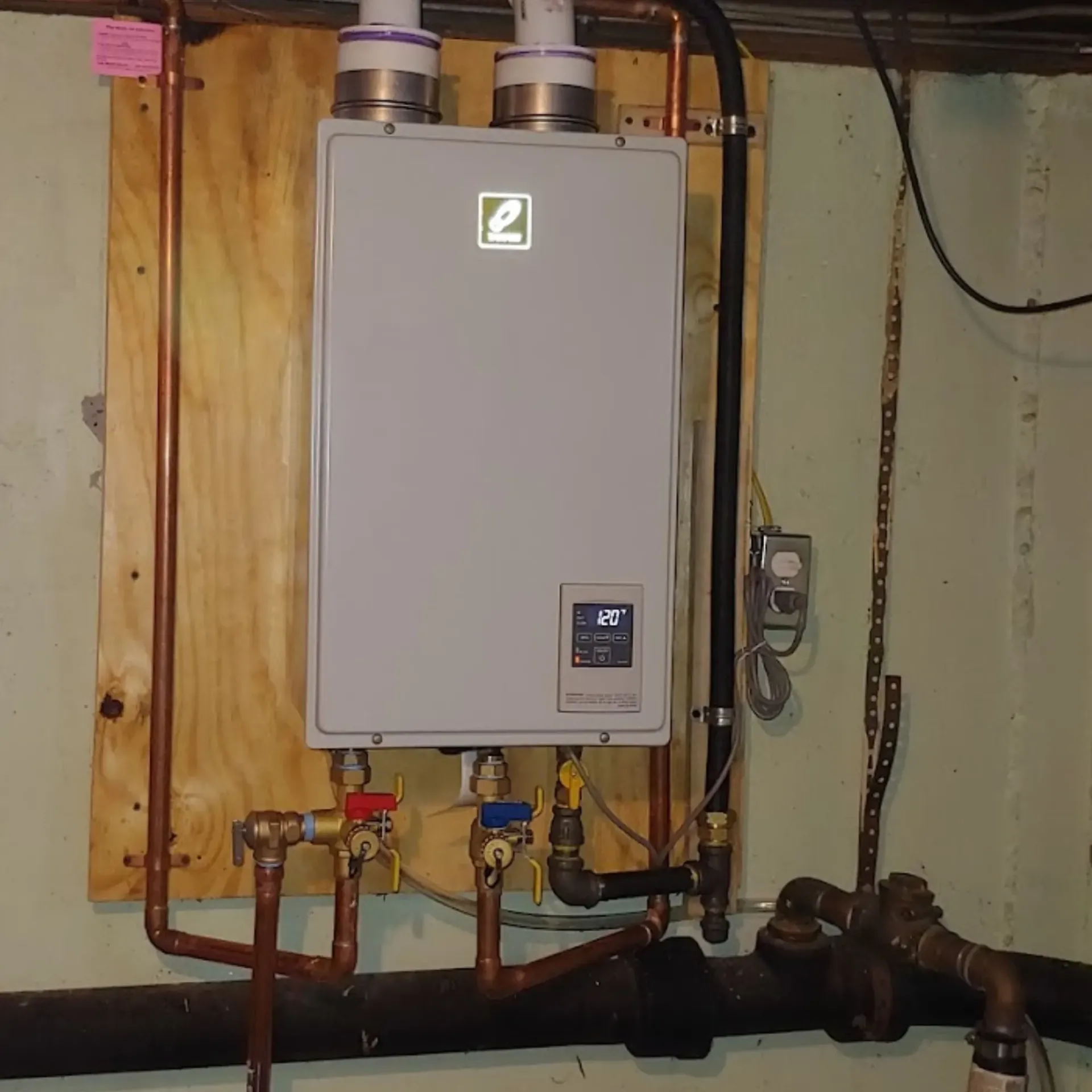 Ck Maintenance - A bathroom with a toilet a sink and a mirror