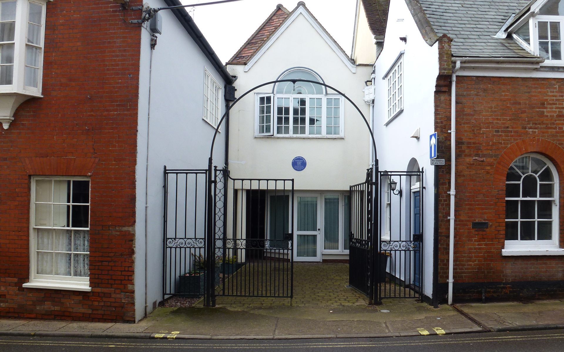 Photo showing location of Margaret Rope's Blue Plaque on 9A Church Street
