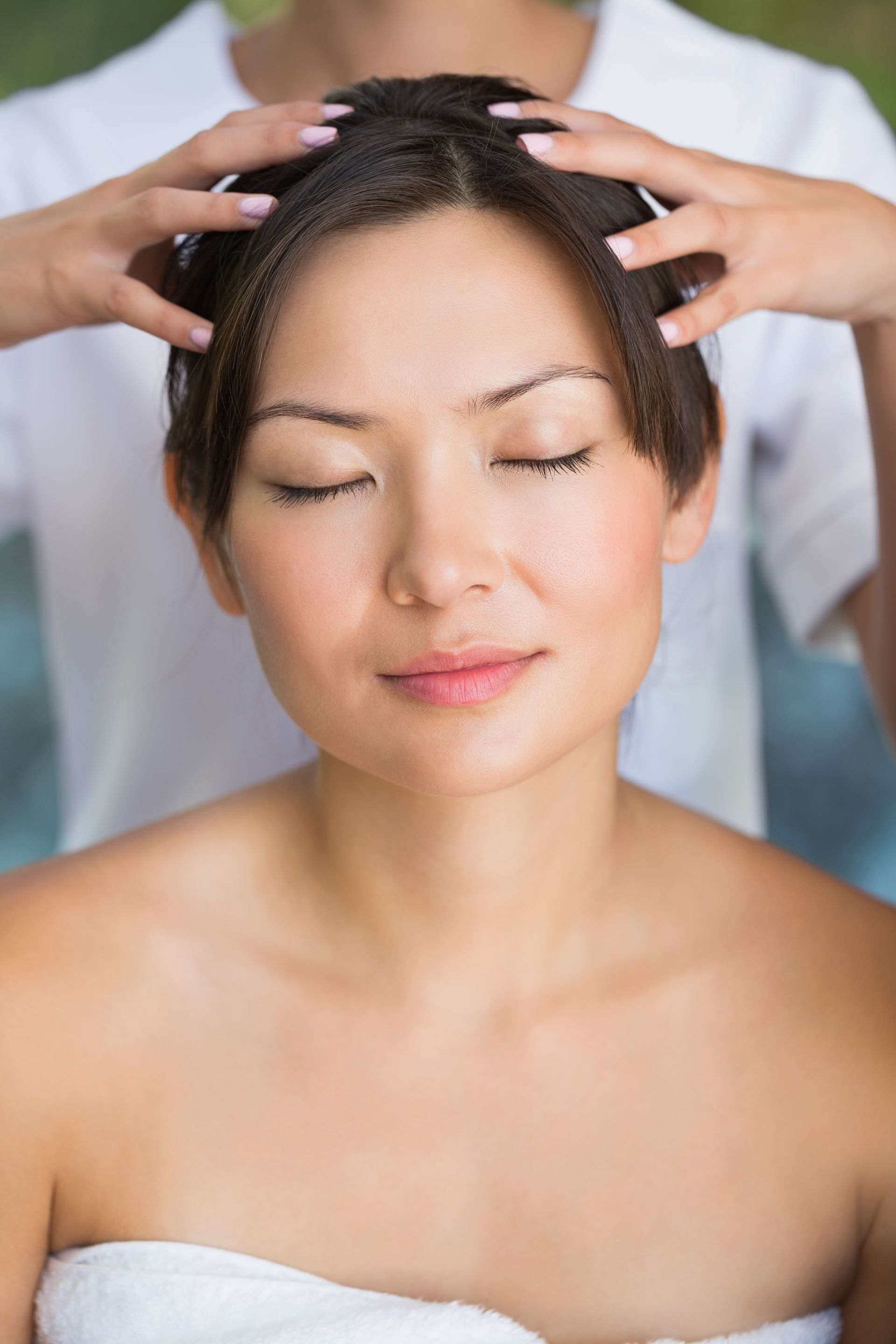 woman getting head massage