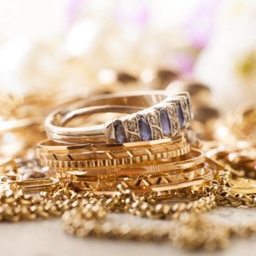 anelli e bracciali d'oro