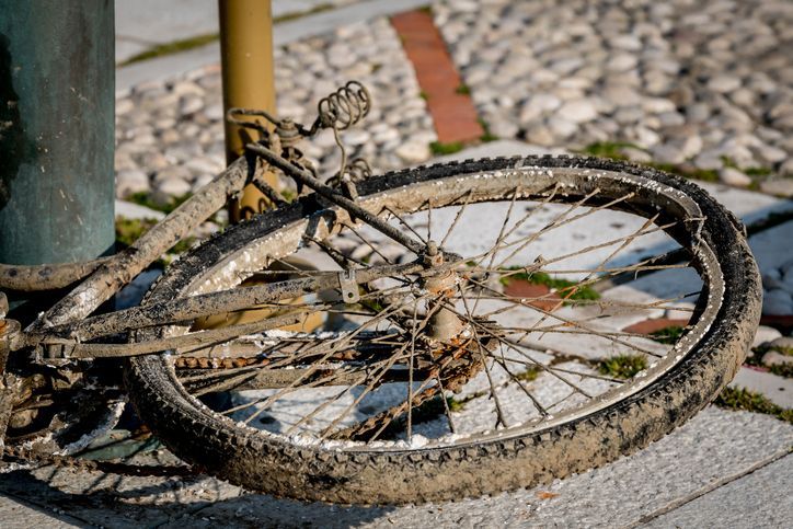 Confidential Settlements 18-Wheeler-Bicycle Accident Case