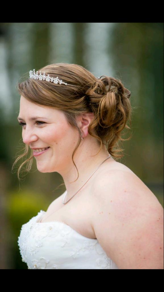 Bruidskapsel bruid thuiskapster