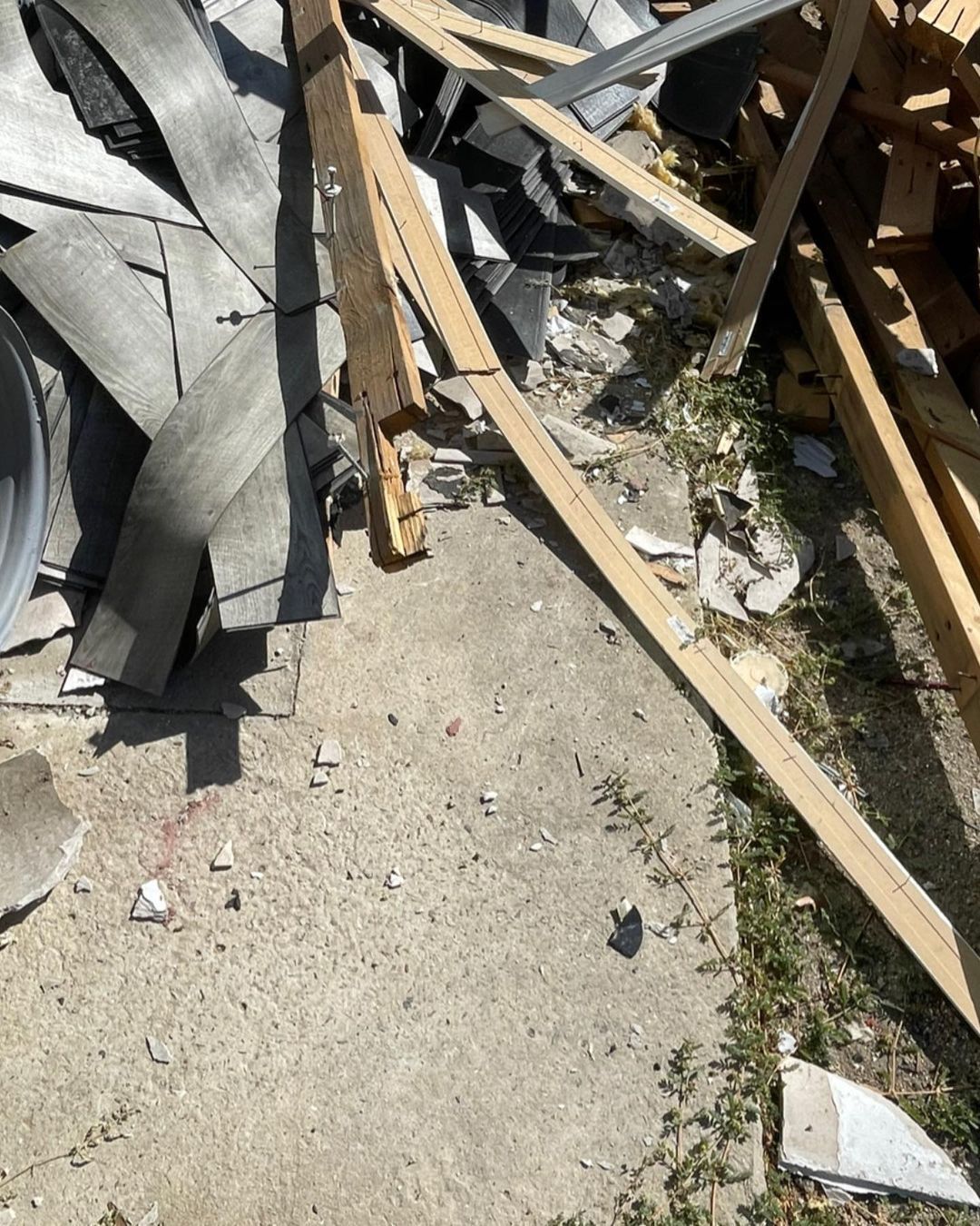 Junk Removal, Junk Removal Near Me, Junk Removal Company, Junk Removal Company Near Me, Resdential Junk Removal, Commercial Junk Removal, Hemet Junk Removal, Murrieta Junk Removal, Beaumont Junk Removal, Banning Junk Removal, Riverside Junk Removal, San Bernardino Junk Removal, Canyon Lake Junk Removal, Perris Junk Removal, San Jacinto Junk Removal, Rock Hauling, Rock Delivery, Dirt Hauling, Dirt Delivery, Gravel Hauling, Gravel Delivery, Sand Hauling, Sand Delivery, Property Cleanouts, Hoarder Cleanouts, Yard Clean Up, Palm Tree Cleanups, Stump Removals, Landscaping, Landscaper Near Me, Hemet Landscaping, Murrieta Landscaping, Beaumont Landscaping, Banning Landscaping, Riverside Landscaping, San Bernardino Landscaping, Canyon Lake Landscaping, Perris Landscaping, San Jacinto Landscaping, Lawn Maintenance, Weed Wacking, Mowing, Lawn Care, Tree Installation, Bush Installation, Demolition, Demolition Near Me, Hemet Demolition, Murrieta Demolition, Beaumont Demolition, Banning Demolition, Riverside Demolition, San Bernardino Demolition, Canyon Lake Demolition, Perris Demolition, San Jacinto Demolition, Wall Demolition, Concrete Demolition, House Demolition, Roof Demolition, Tile Removal, Cabinet Removal, Floor Removal, Carpet Removal, Patio Removal, Menifee CA, Temecula CA, Winchester CA, Homeland CA, Perris CA, Canyon Lake CA, Murrieta CA, Lake Elsinore CA, Fallbrook CA, Beaumont CA, Cabanzon CA, Moronga CA, Banning CA, Cherry Valley CA, Yuciapa CA, French Valley CA, Redlands CA, Moreno Valley CA, Riverside CA, San Bernardino CA