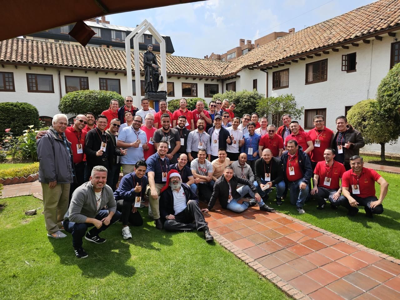 Emaus hombres Bogota