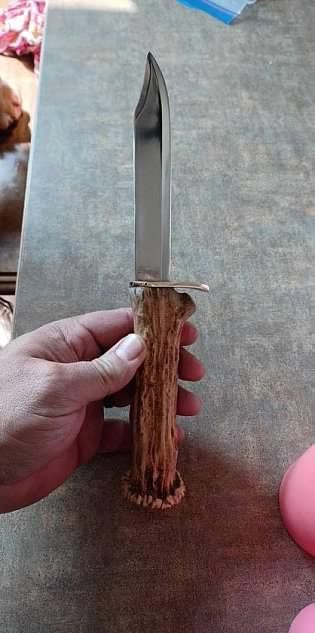 Hunting Knife forged with custom made wooden handle