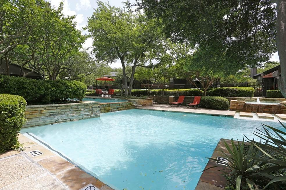 Summerwood Cove Apartments in Dallas, TX