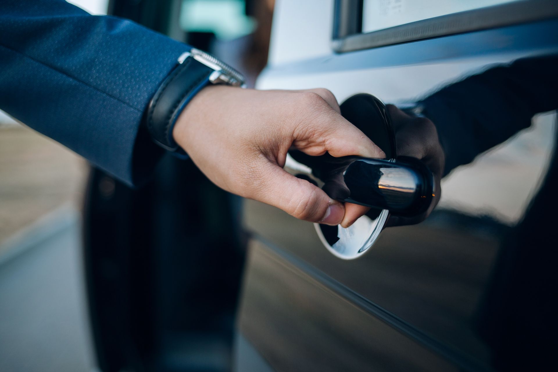 Get a security hardware installation in Charlotte, NC - A Devine Lock & Key