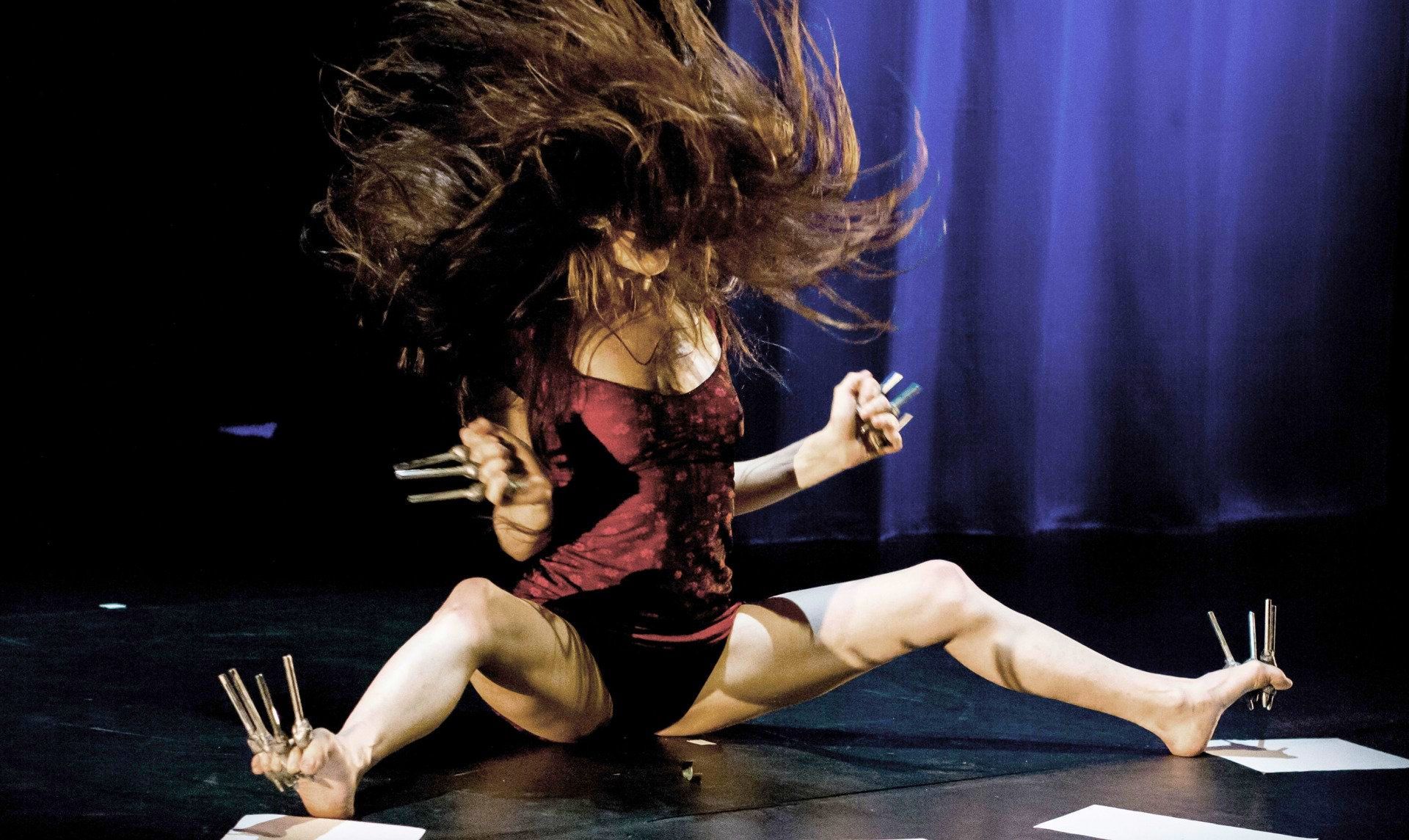Lise Pauton, Raiemanta Compagnie, Sebastiano Toma, Contemporary Circus, Zeitgenössischer Circus, Pole national de Cirque,