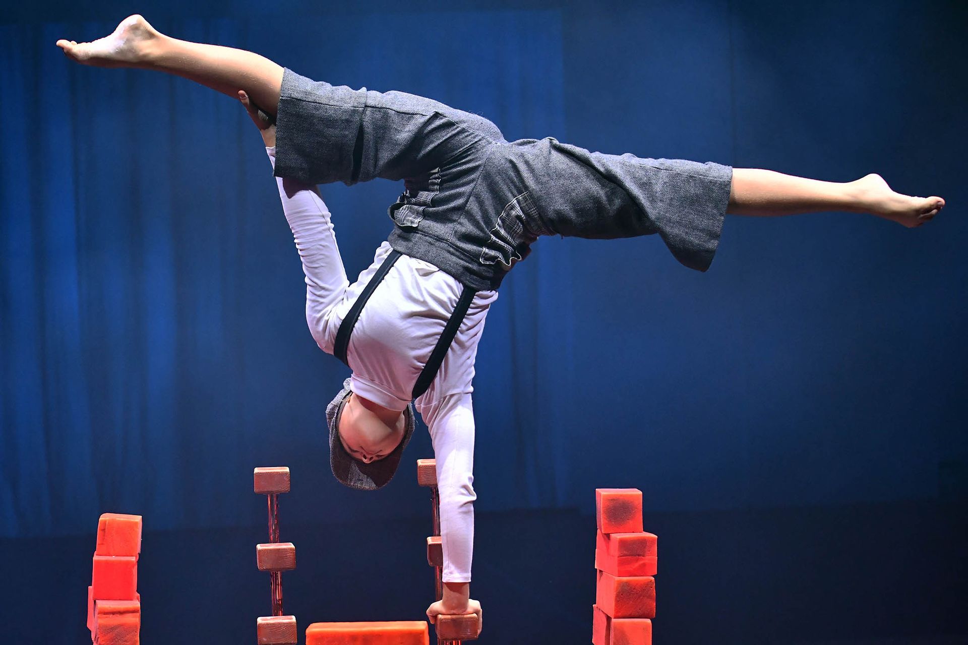 European Youth Circus Wiesbaden Festival - Sebastiano Toma, Sebastiano Productions