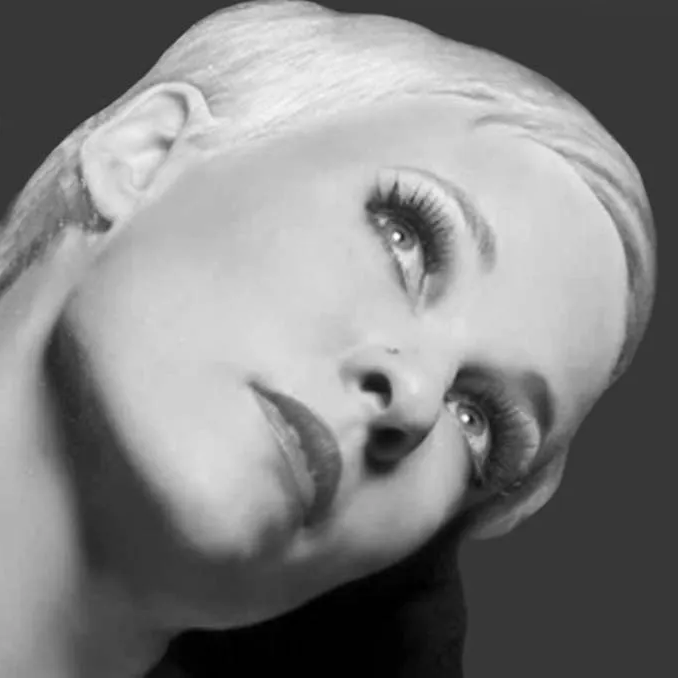 Vivian Sommer, sebastiano productions, Sebastiano Toma, PERZEPTION, zeitgnössischer circus, contemporary circus