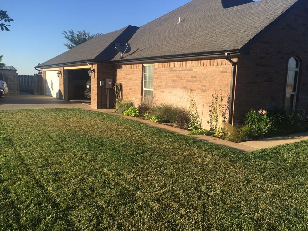 Black 5 Inch with 2×3 Downspouts