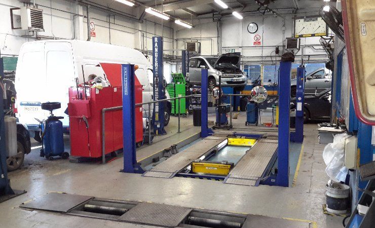 MOT test station