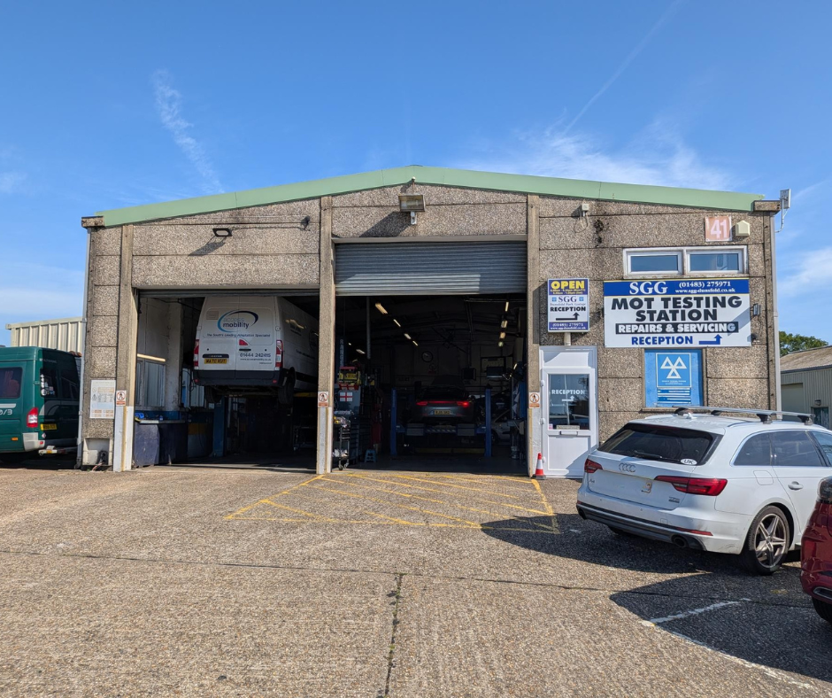 MOT test station