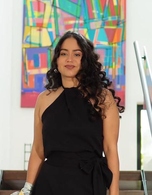 Top Halter de Cordón Negro