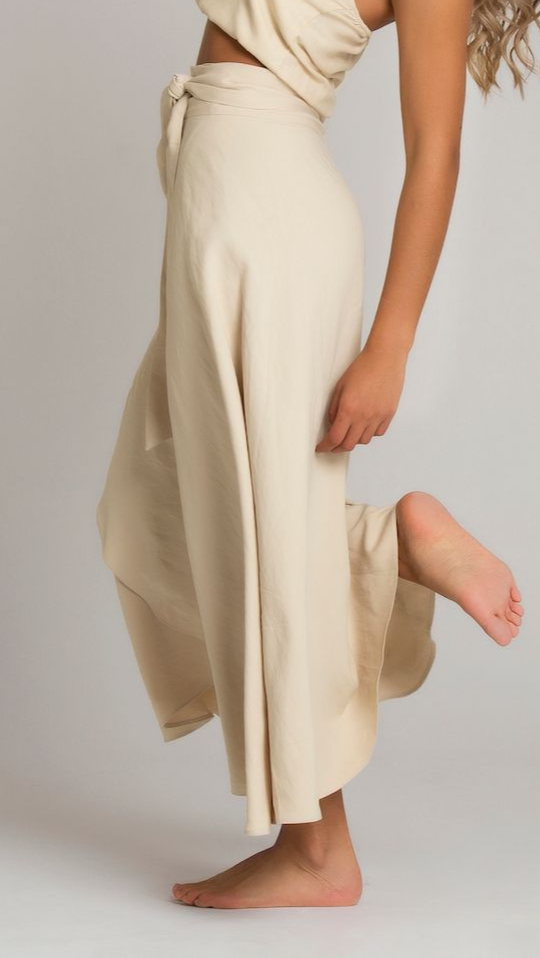 Falda Envolvente lisa blanca