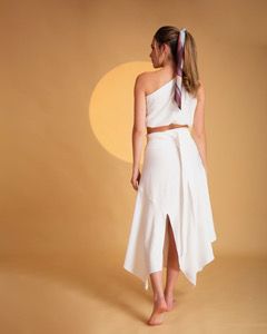Falda Envolvente de Cortes en Rayón Color Blanco