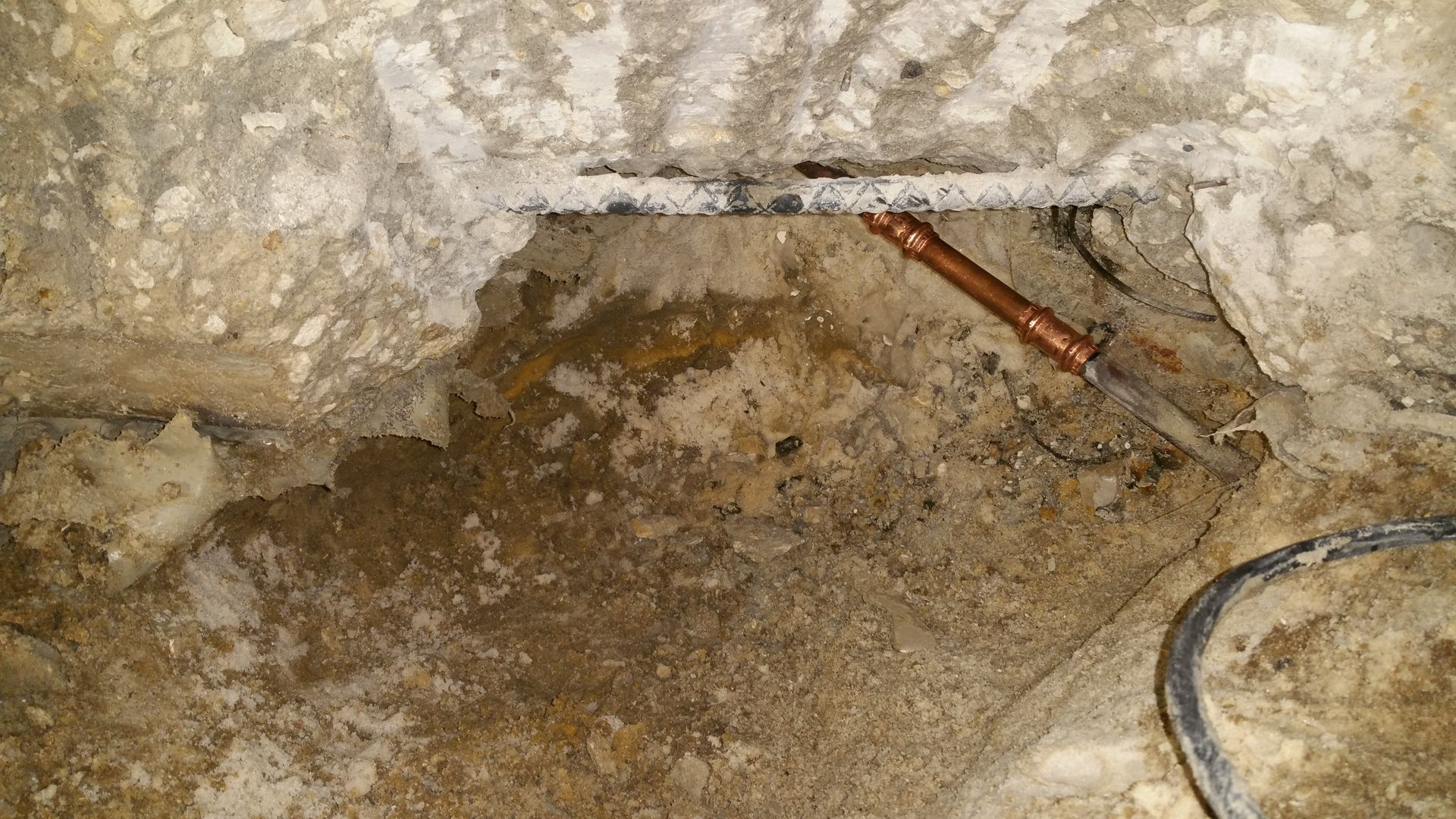 WATER LEAK DETECTION AND WATER LEAK REPAIRS, WE WILL ALSO POUR BACK CONCRETE FLOOR REMOVED TO MAKE THE WATER PIPE REPAIR Melbourne FL