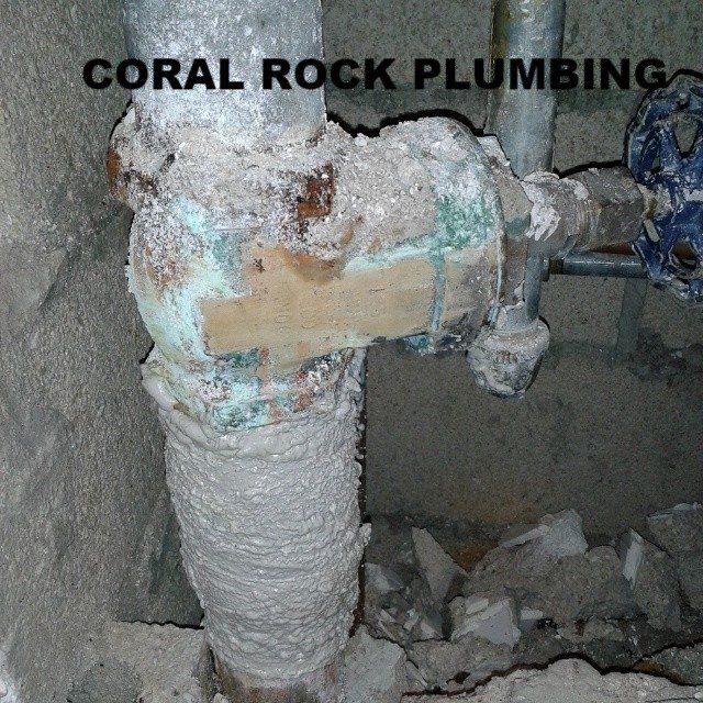 GALVANIZED RUST EPOXY WRAP FOR TEMPORARY FIX TO METAL WHICH IS SO BAD IT IS NO LONGER ROUND AND CAN NOT BE CUT FOR A COUPLING WATER PIPE REPAIR, A WRAP OF EPOXY IS APPLIED AND WRAPPED TO FORM A CAST WHICH IS VERY STRONG