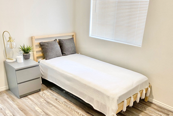 Cedar Ridge offers furnished private and shared student housing near SUU. Features large bedrooms, on-unit laundry, and a prime location just a short distance from Southern Utah University.