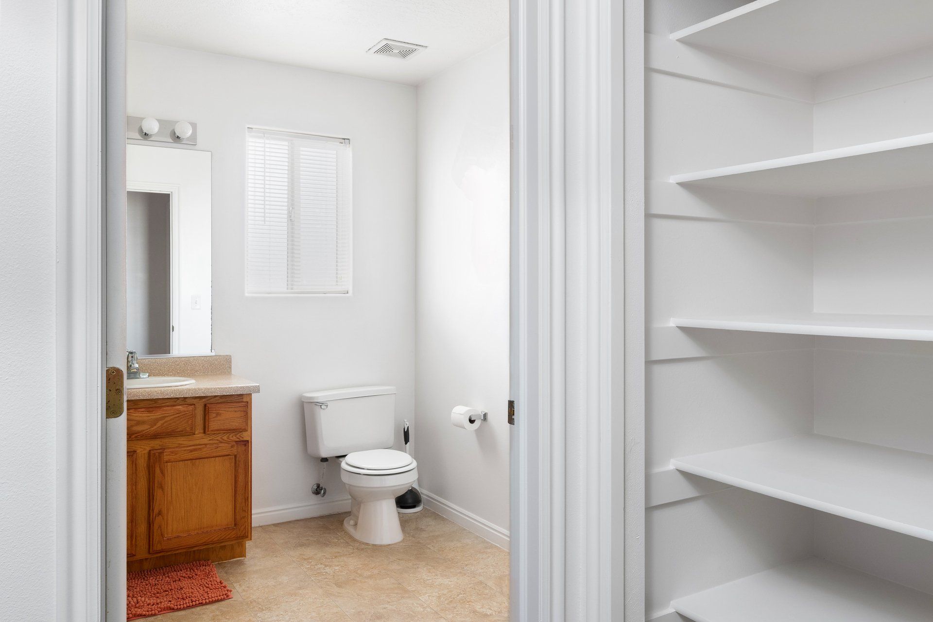 Dixie Red Sands offers furnished student housing near Utah Tech with two locations. Enjoy private, affordable rooms, a pool, hot tub, and easy campus access.