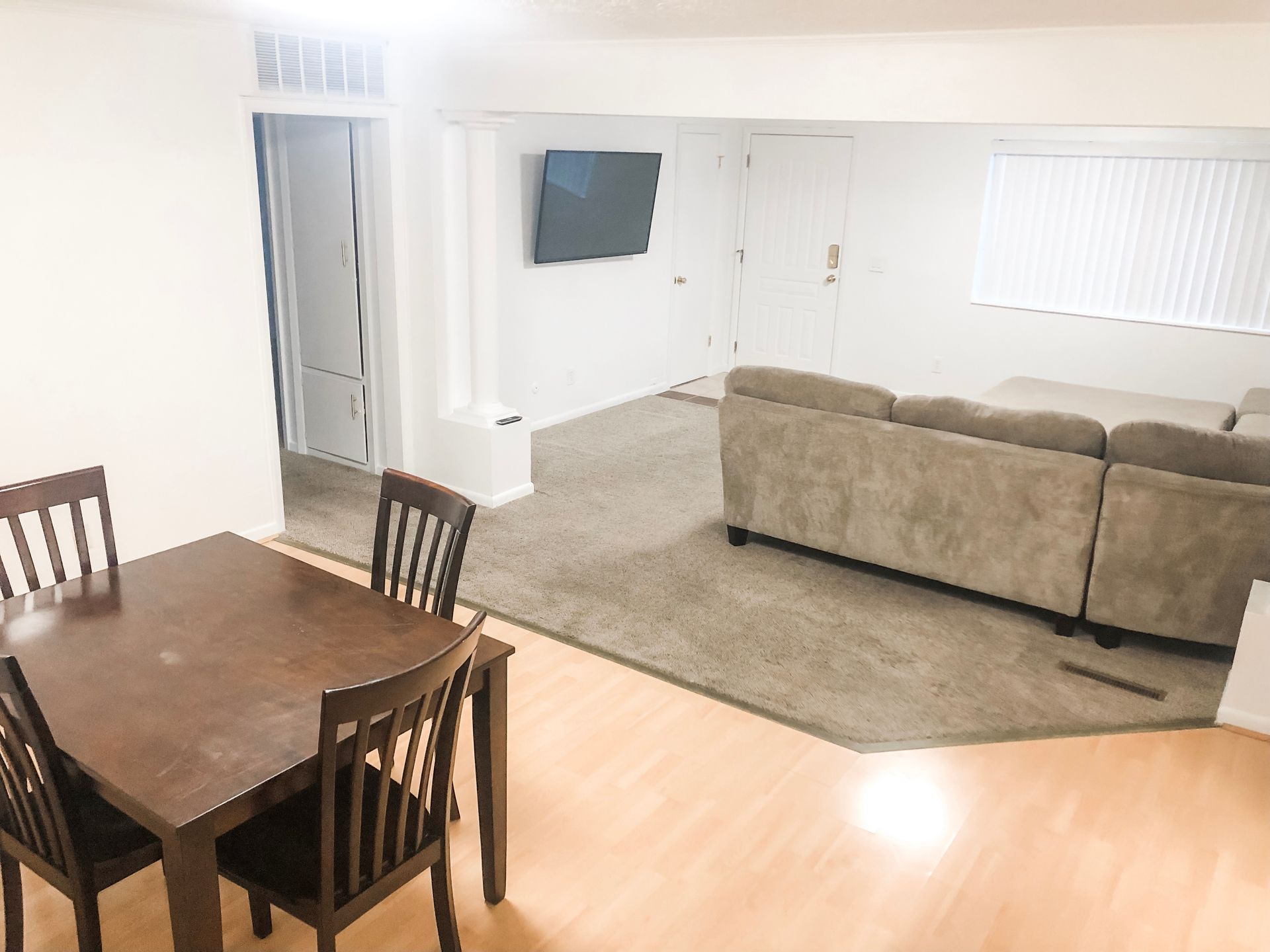 Student house near Utah Tech University with large bedrooms, in-unit laundry, a spacious kitchen, and a prime location next to campus in St. George, Utah.