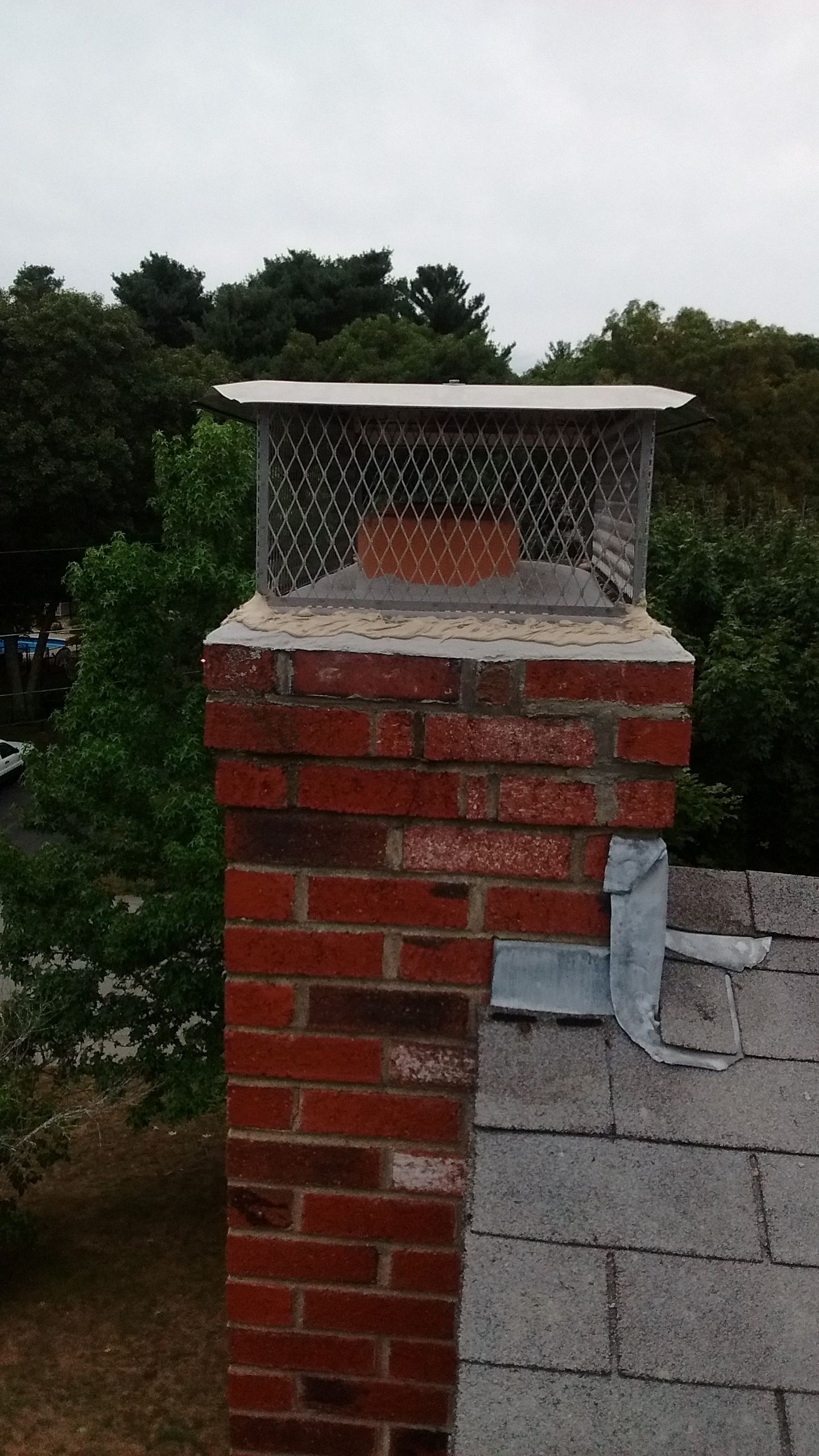 Metal cover for house chimney