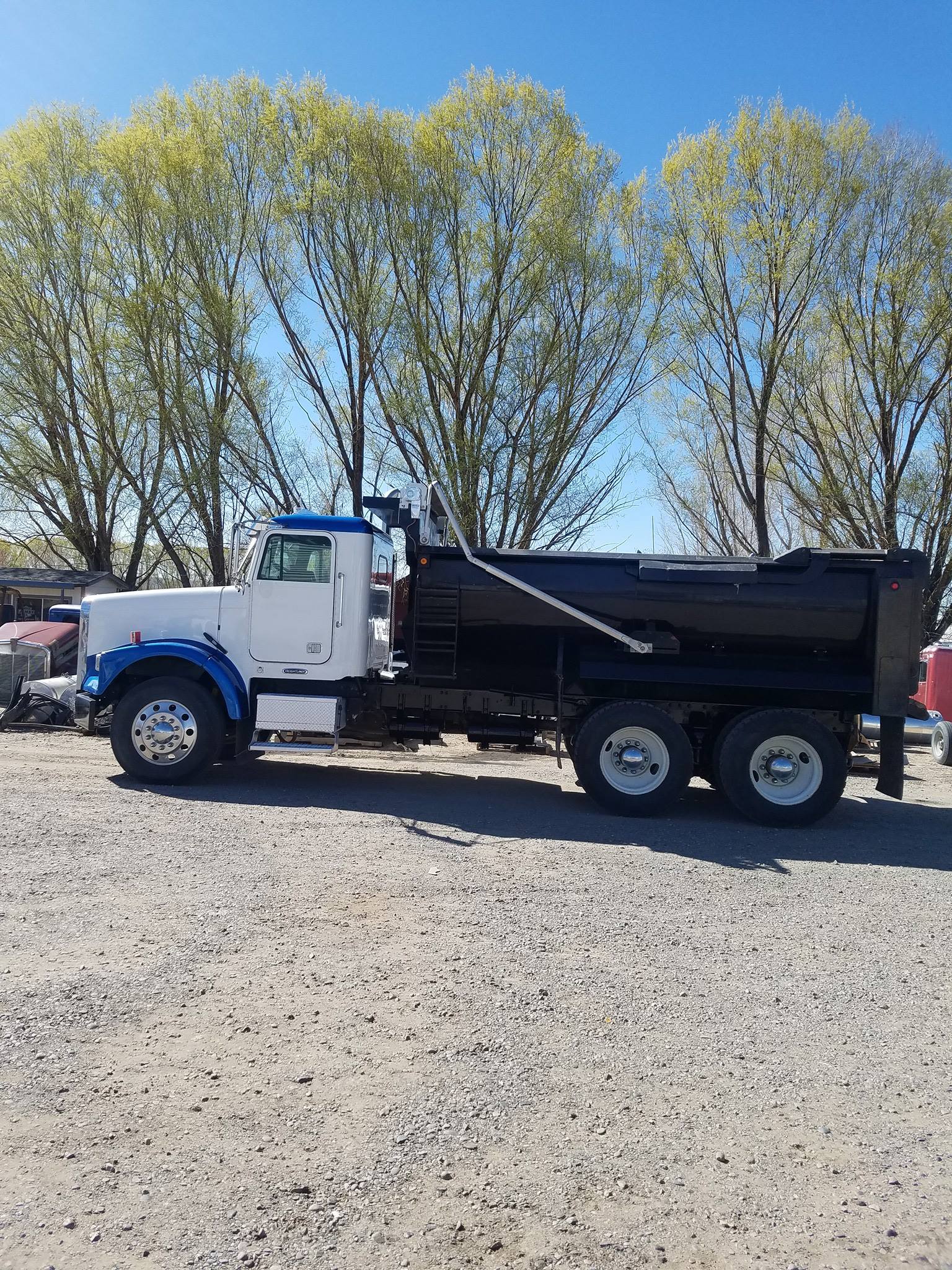 White and Black Truck — Bloomfield, NM — J AMRS Inc