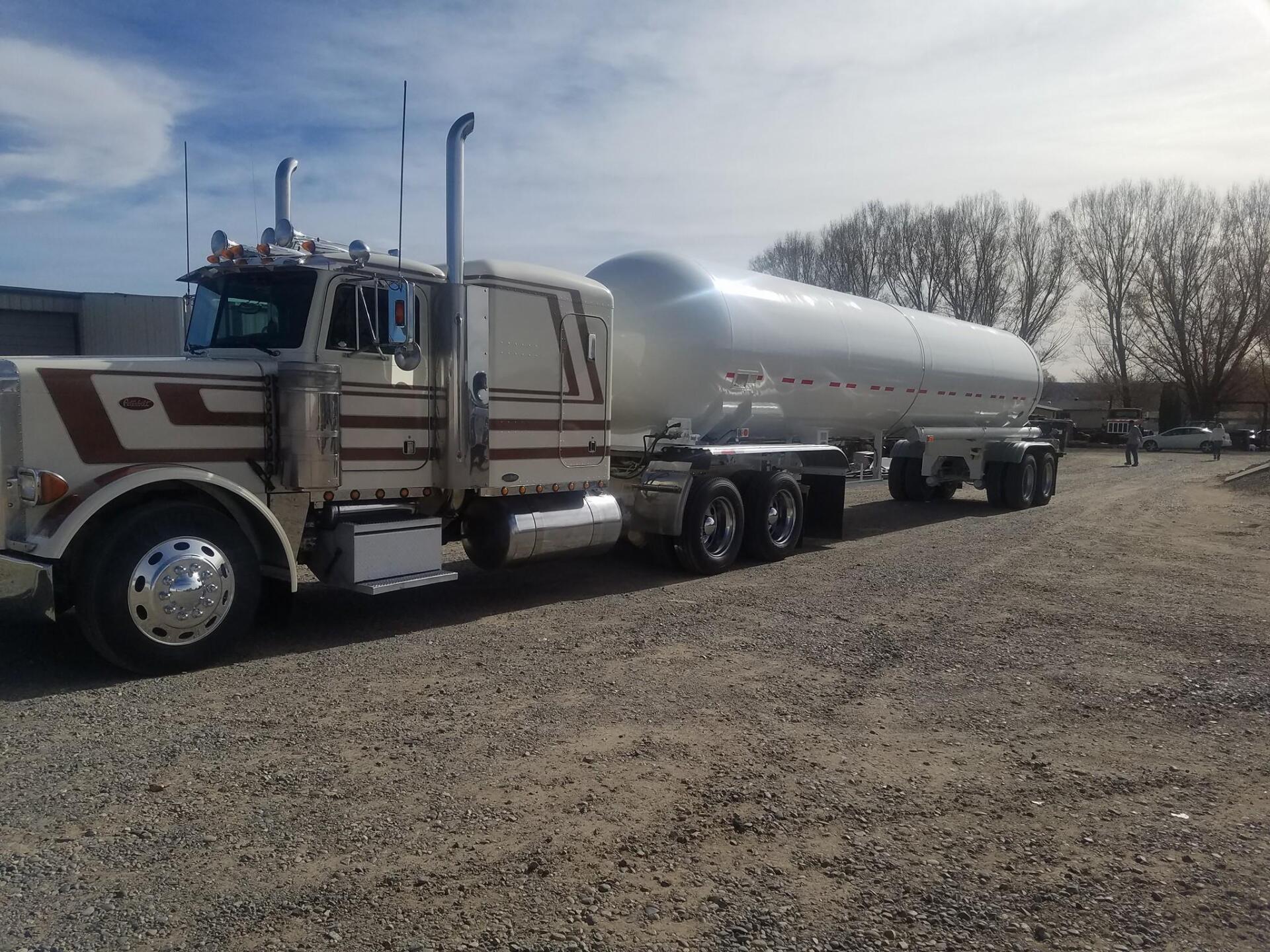 White Truck — Bloomfield, NM — J AMRS Inc