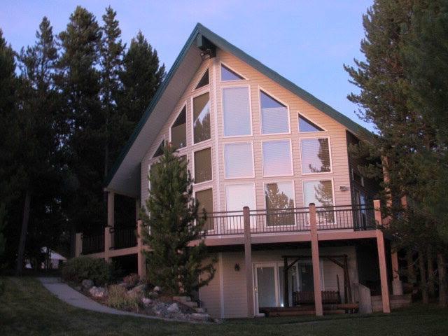 Luxury cabin with glass windows