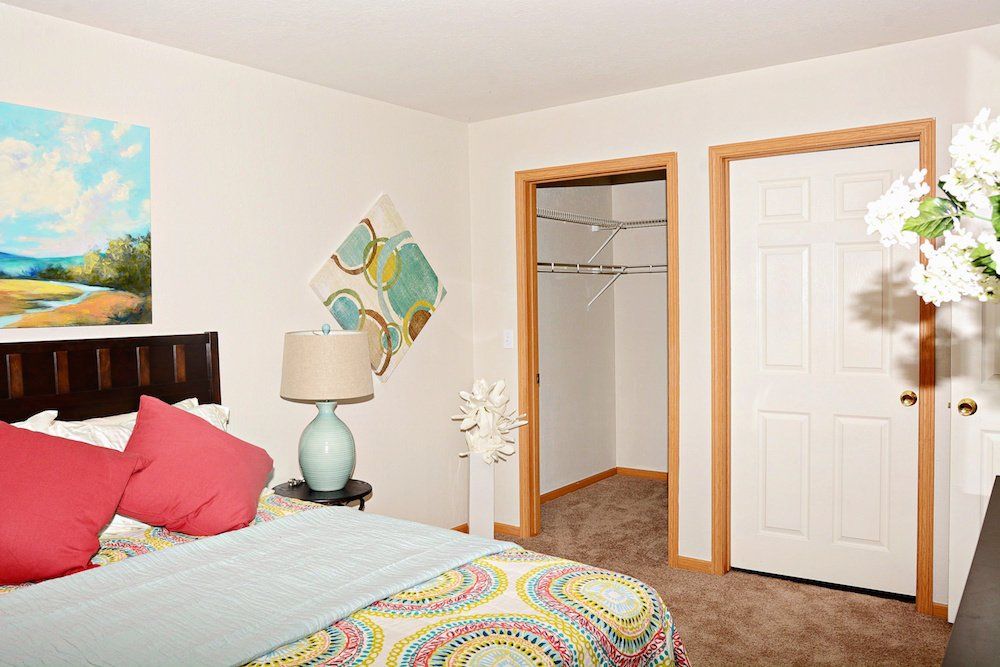 Pine Lake Village Apartments Newaygo, MI