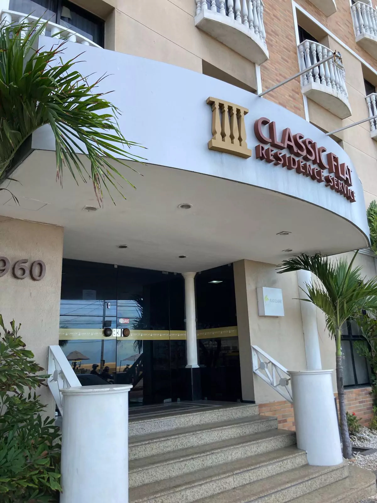 Hotel_flat_classic_png