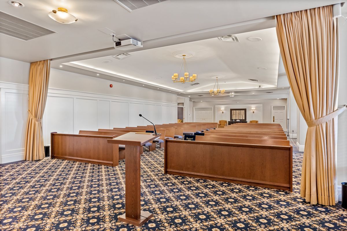 Guelph Line Chapel | Smith's Funeral Homes