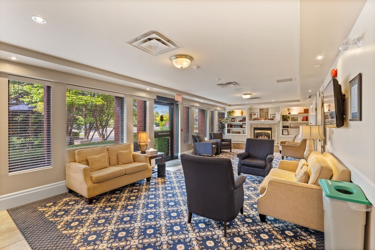 Guelph Line Chapel | Smith's Funeral Homes
