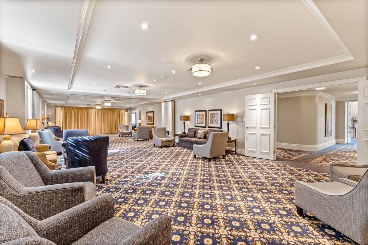 Guelph Line Chapel | Smith's Funeral Homes