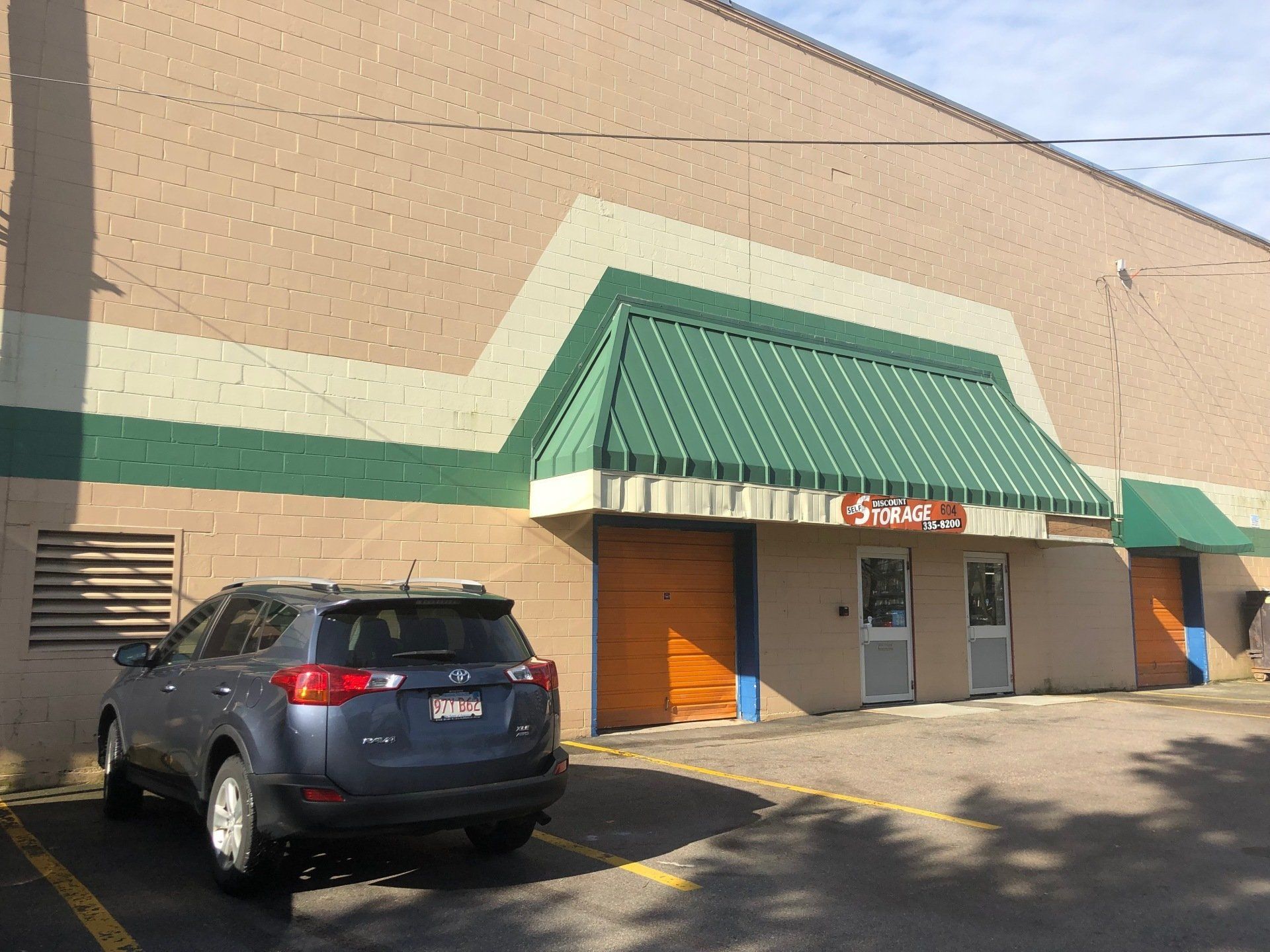 Outside LookingUp Drive Weymouth Plaza — Self-storage in MA