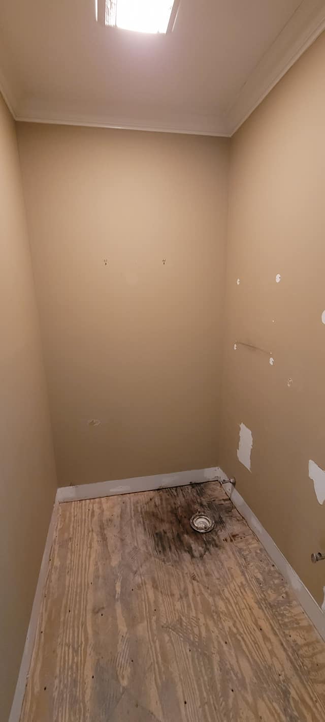 Before Wall Decoration On Toilet — Poughquag, NY — Mino’s Painting Inc