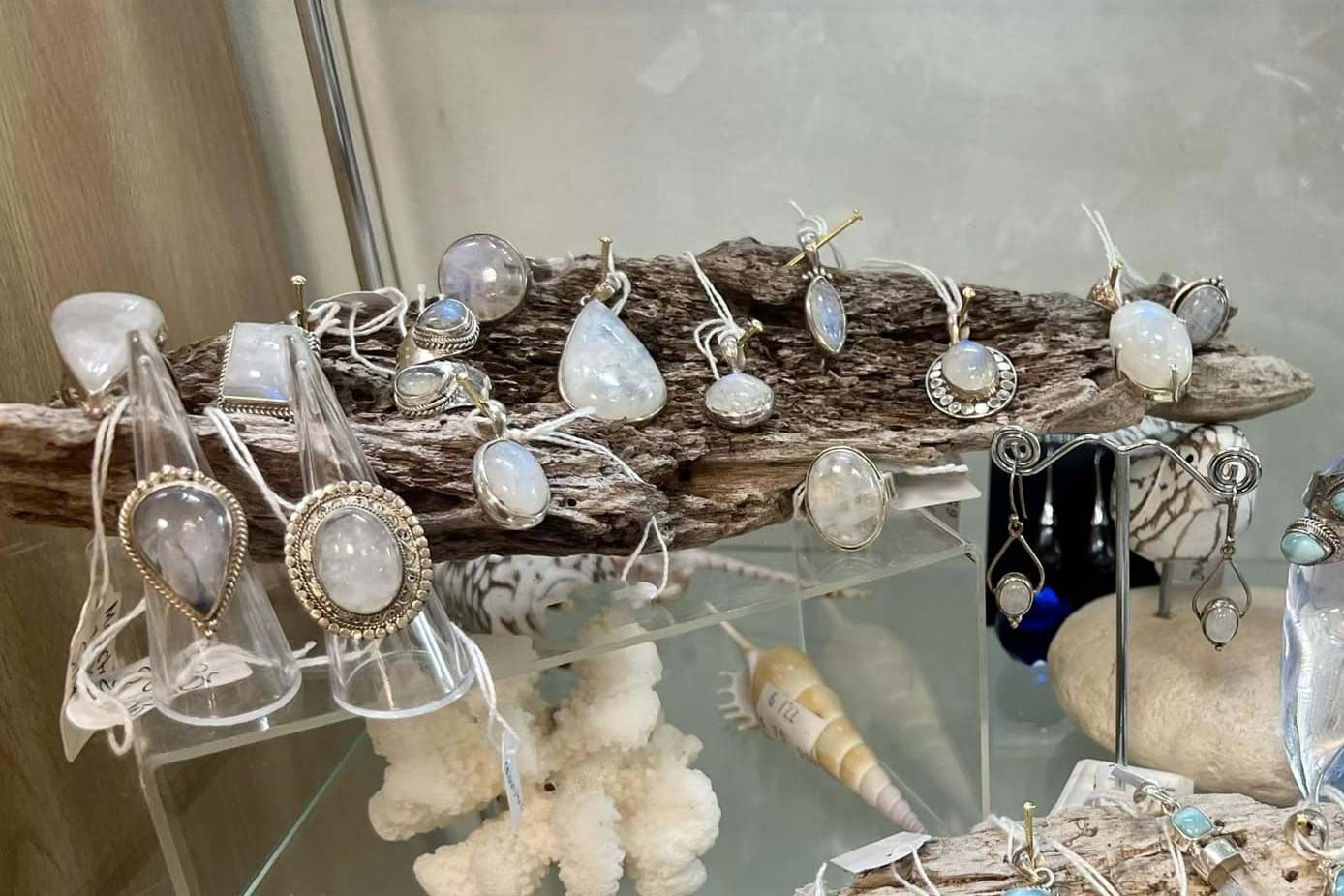 Colored Bead Necklace - Women's Clothing in Darwin