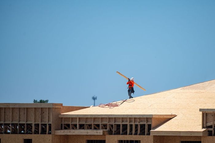 New commercial roof construction in Colorado Springs CO