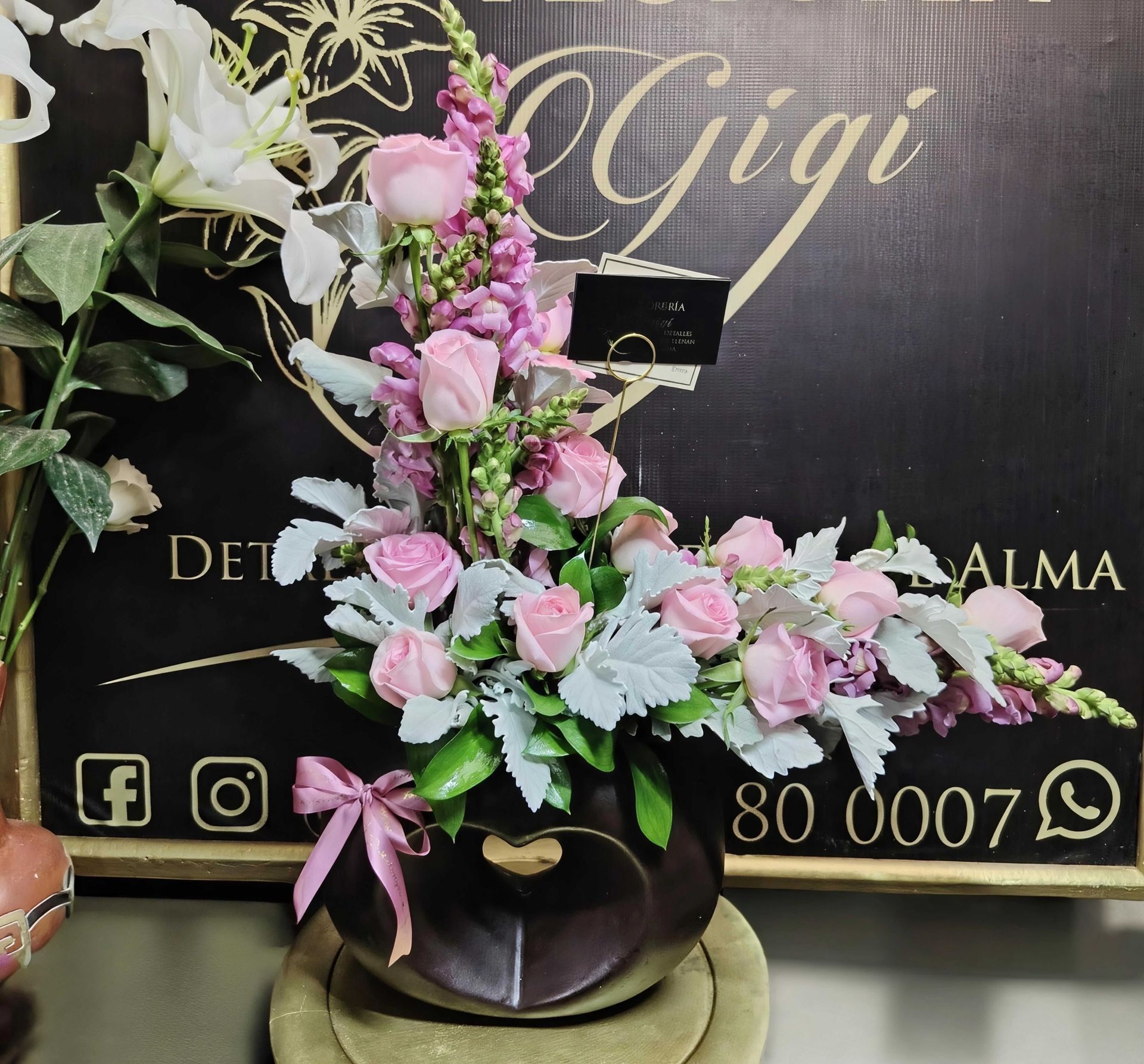 Floreria gigi- arreglos base cerámica