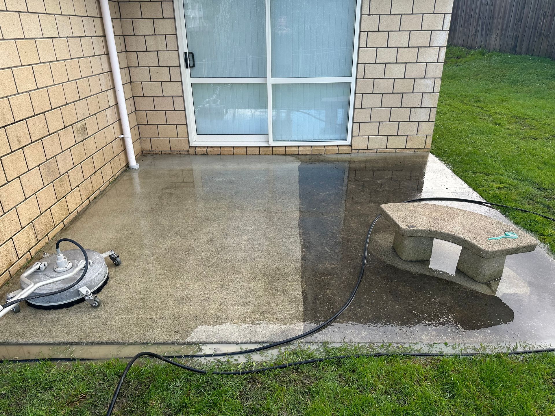 Driveway cleaning Warkworth before and after