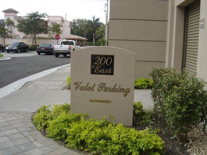 200 East Monument Sign | Fort Lauderdale, FL | A Sign On Time