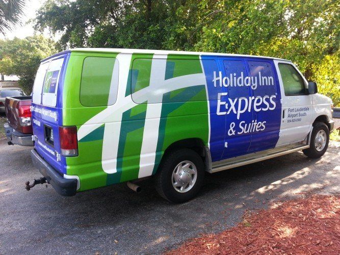 Holiday Inn Wrap | Fort Lauderdale, FL | A Sign On Time